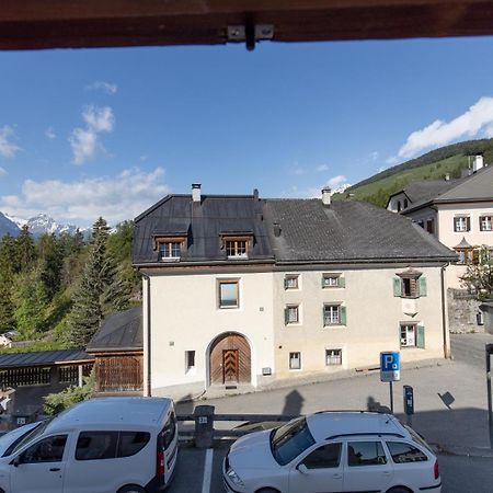 Chasa Tredeschin Apartment Скуол Екстериор снимка