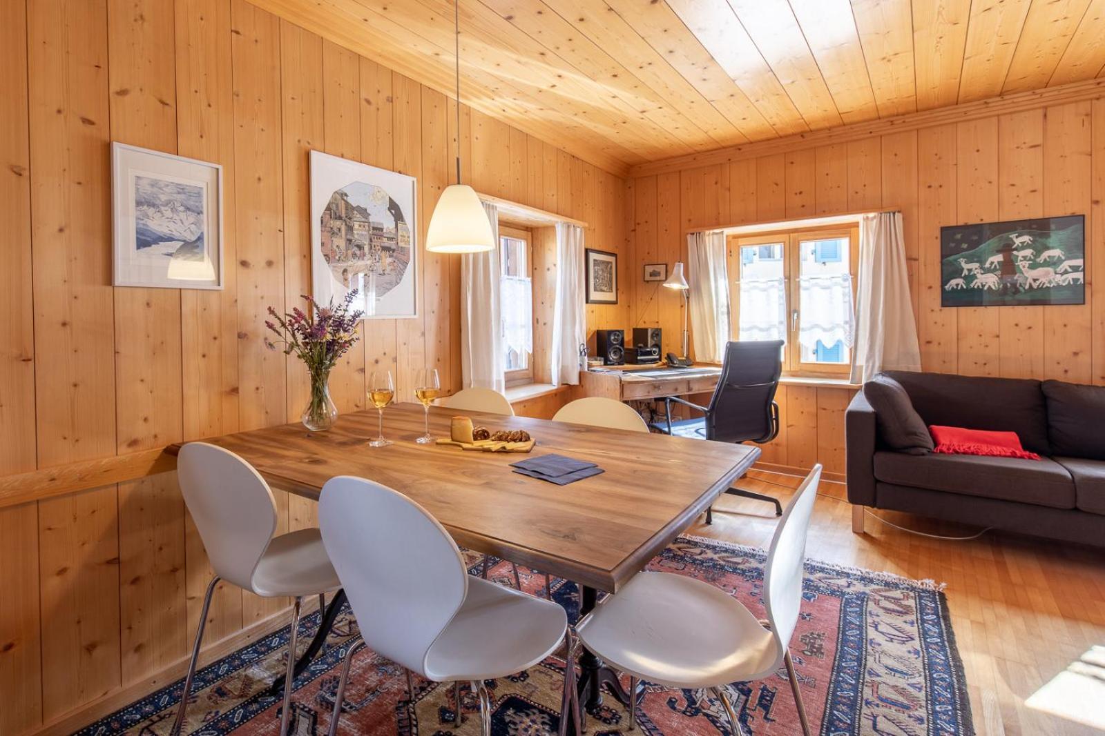 Chasa Tredeschin Apartment Скуол Екстериор снимка